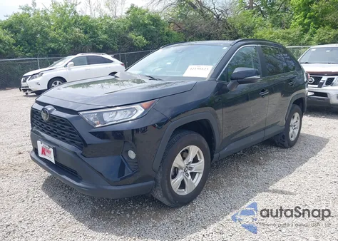 2021 Toyota Rav4 Xle z USA, uszkodzony, nr VIN 2T3P1RFV8MC164117